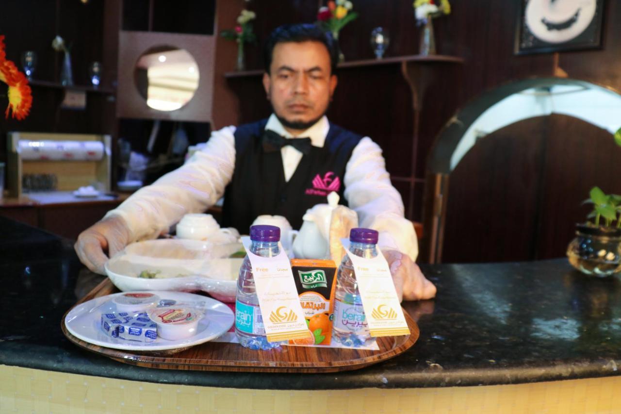 Al Farhan Hotel Suites Riade Exterior foto